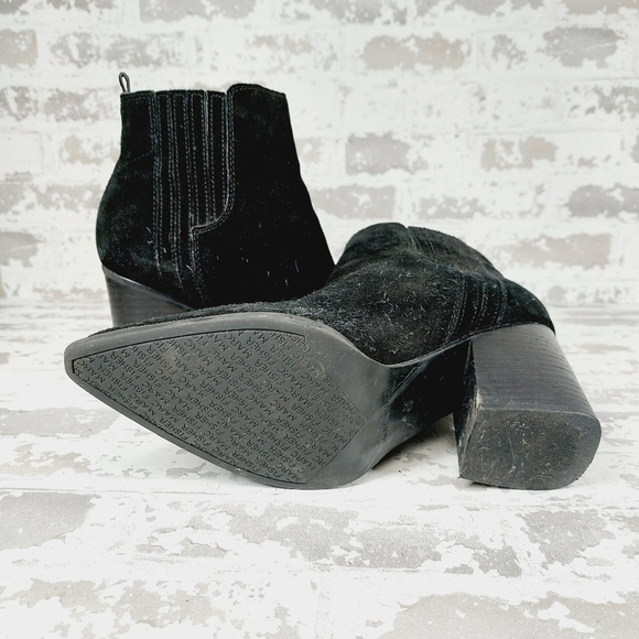 Marc Fisher OSHAY Black Suede Pointed Toe Block Heel Ankle Boots V422 - Picture 6 of 9